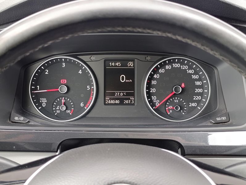 Volkswagen Multivan 2.0TDI 110kW ČR - fotka 24 z 35