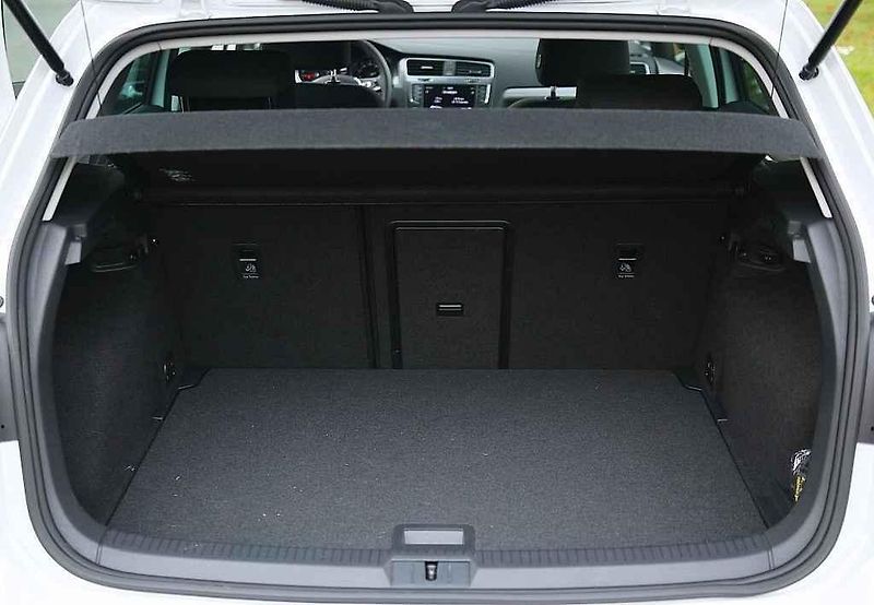 Volkswagen e-up!.