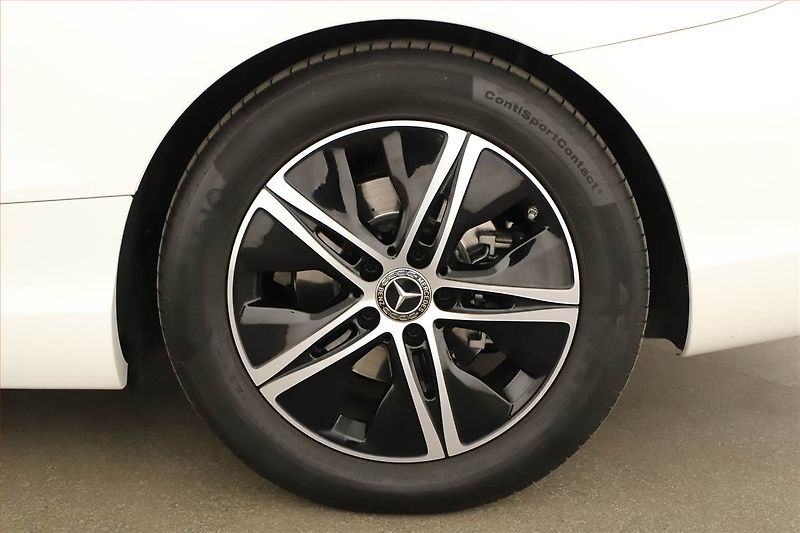 Mercedes-Benz Třídy C (2020) C 200 - fotka 12 z 21