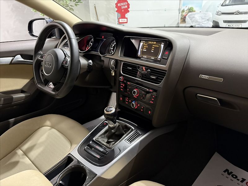 Audi A5 1,8   TFSI S-LINE BI-XEN ČR - fotka 13 z 21