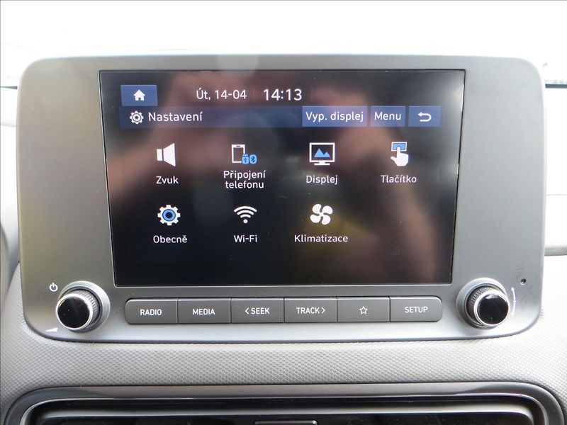 Hyundai Kona 1,0 T-GDI Comfort DCT A7 88kW - fotka 16 z 22