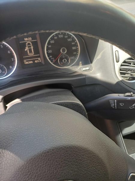 Volkswagen Tiguan - fotka 8 z 14