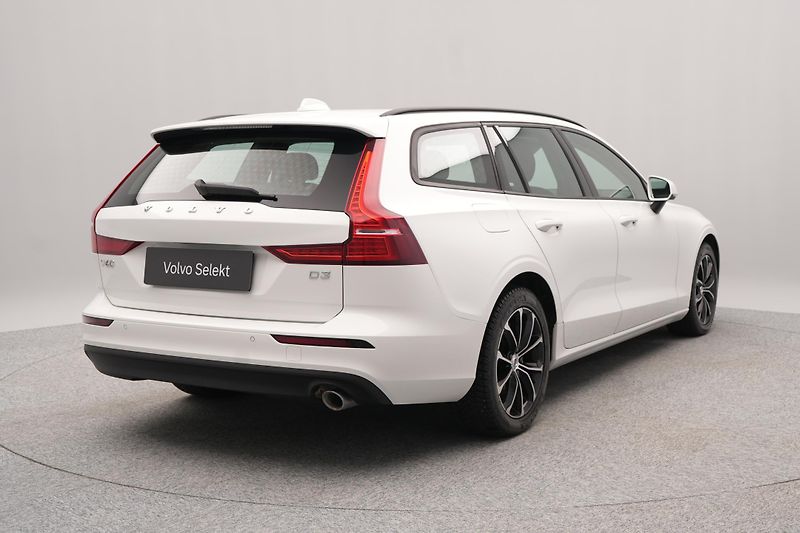 Volvo V60 D3 MOMENTUM  AUT CZ 1.maj - fotka 9 z 34