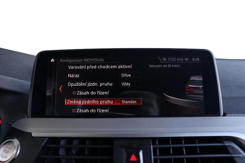 BMW X3 xDrive30d - fotka 16 z 30