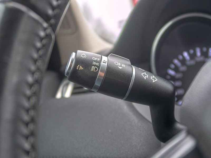 Land Rover Range Rover Evoque (2013) 2.2D 140KW 4x4 – MAT - fotka 22 z 51
