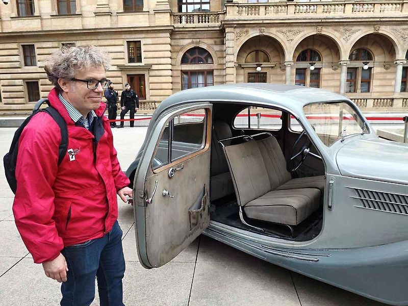 Automobil Z-5 Express ze sbírek Národního technického muzea, jímž jezdil nacisty popravený protektorátní premiér generál Alois Eliáš.