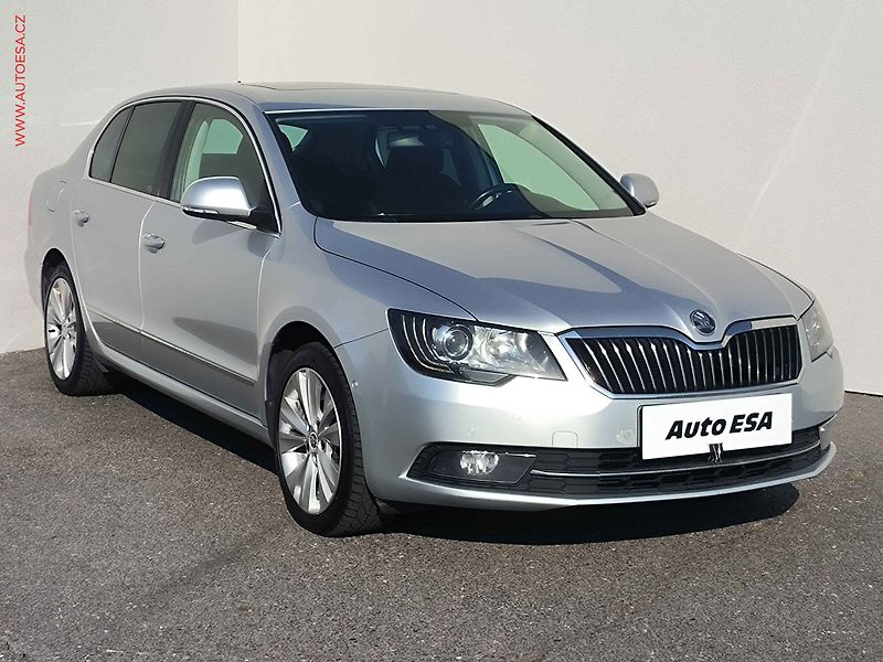 Škoda Superb (2014) 3.6 FSi 4x4, ČR, DSG, bixen - fotografie inzerátu