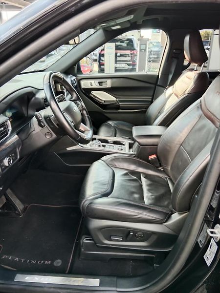 Ford Explorer 3,0 V6 EcoBoost PHEV  PLATINUM - fotka 10 z 19