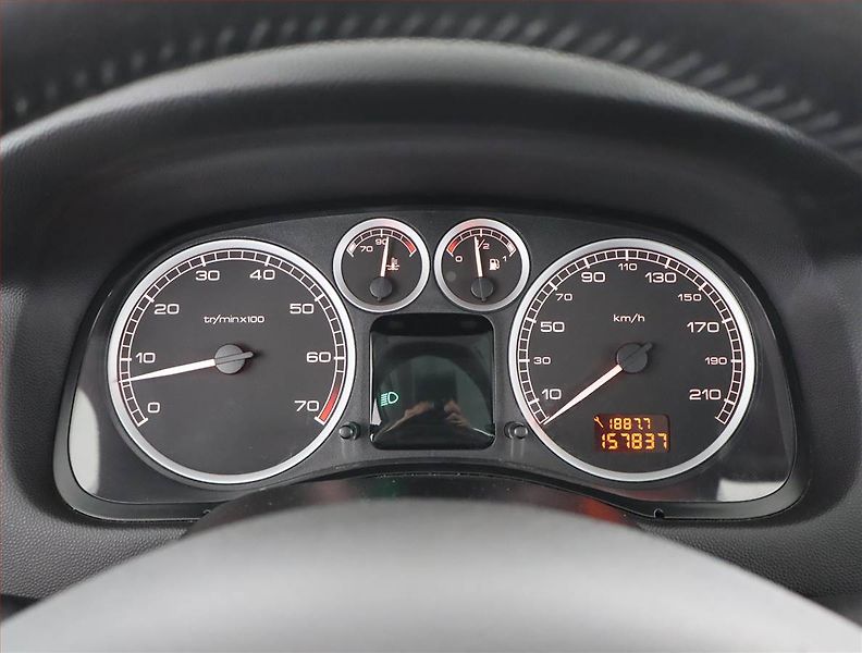 Peugeot 307 (2004) 2.0 16V, nová STK, servisované - fotka 11 z 18