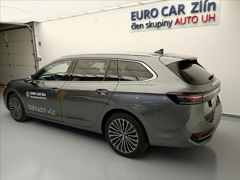 Volkswagen Passat 2,0 Elegance  TDI - fotka 4 z 19