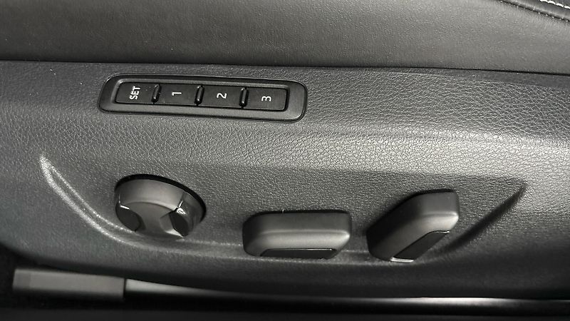 Škoda Superb 2.0 TDI DSG 4x4 Style - fotka 20 z 25