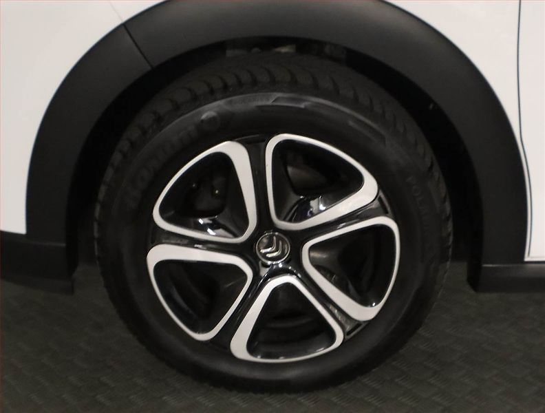 Citroën C3 (2020) 1.2 PureTech, Serv.kniha, Navi - fotka 13 z 17