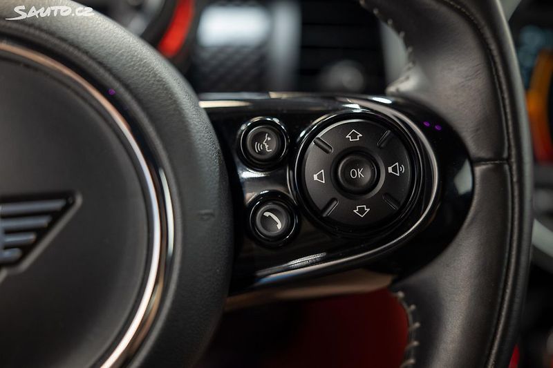 Mini Cooper S 2.0 141 kW - fotka 21 z 36