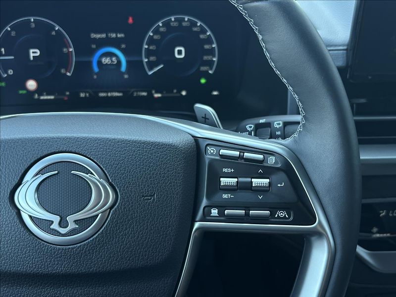 KGM Rexton 2,2 e-XDI 148kW AWD Premium - fotka 24 z 39