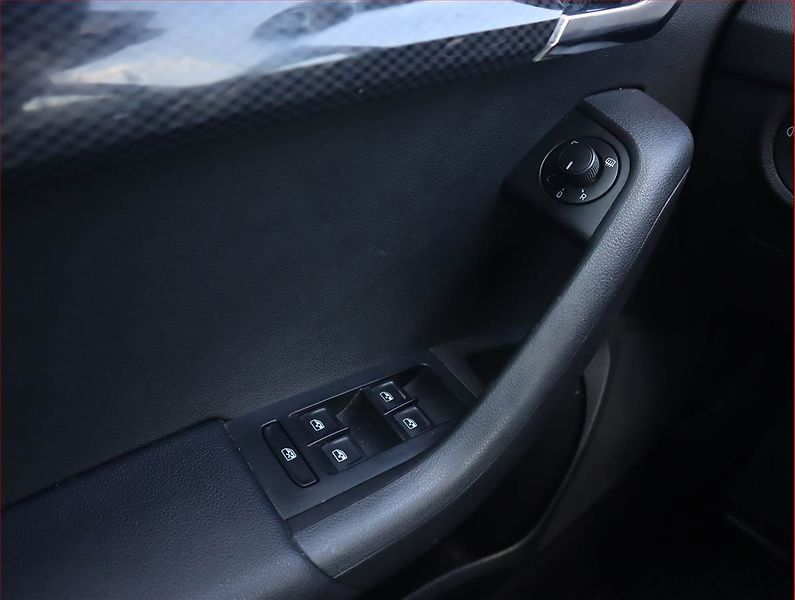 Škoda Octavia (2016) 2.0 TDI, Automat, Serv.kniha - fotka 17 z 18