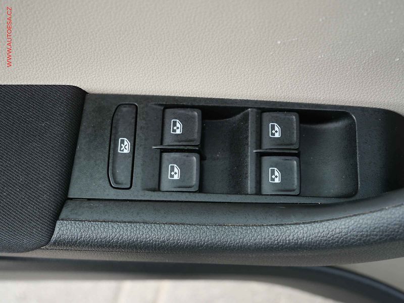 Škoda Fabia (2015) 1.4 TDi, ČR, Style - fotka 16 z 23