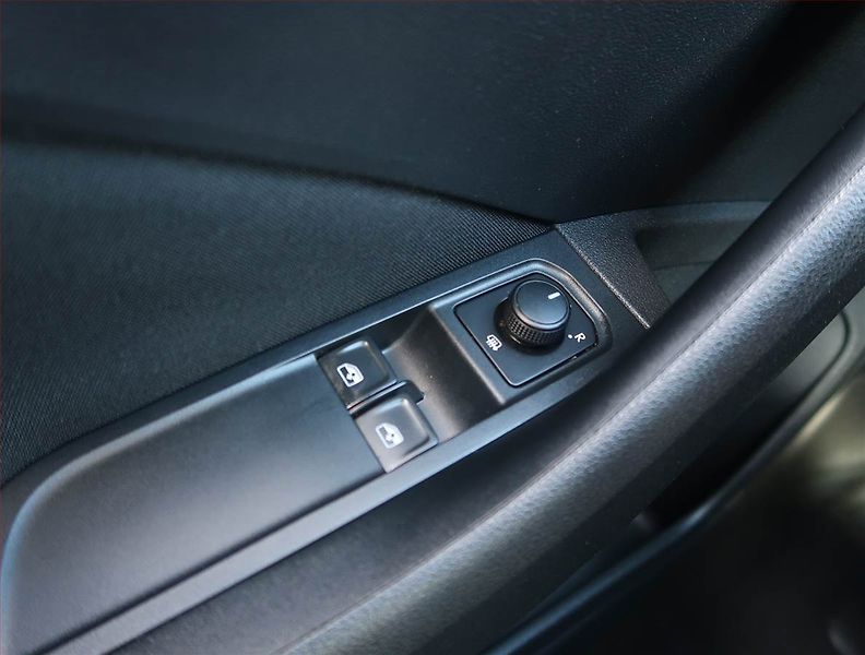 Škoda Kamiq (2022) 1.0 TSI, Serv.kniha, Tempomat - fotka 18 z 19