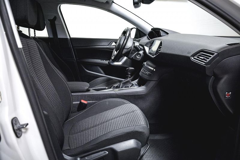 Peugeot 308 Active 1.5 Bluehdi S&s 1 MAJ Z - fotka 21 z 25