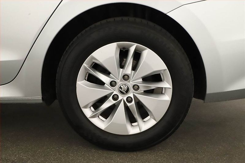 Škoda Octavia (2022) Ambition 2.0 TDI, ČR,1.maj - fotka 19 z 19