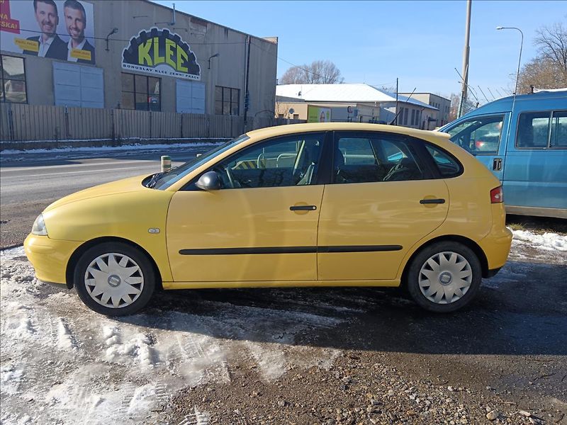 Seat Ibiza 1,4 i Arena - fotka 6 z 19