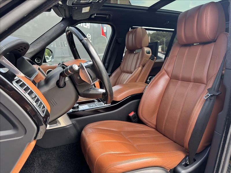 Land Rover Range Rover 4,4 SDV8 Autobiography LWB - fotka 12 z 38
