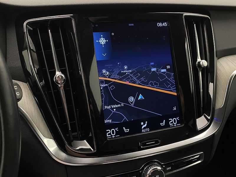 Volvo V60 D3 AWD INSCRIPTION REZERVACE - fotka 38 z 42