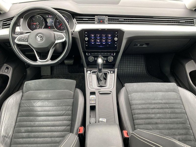 Volkswagen Passat (2019) 2.0 TDI DSG - fotka 5 z 34