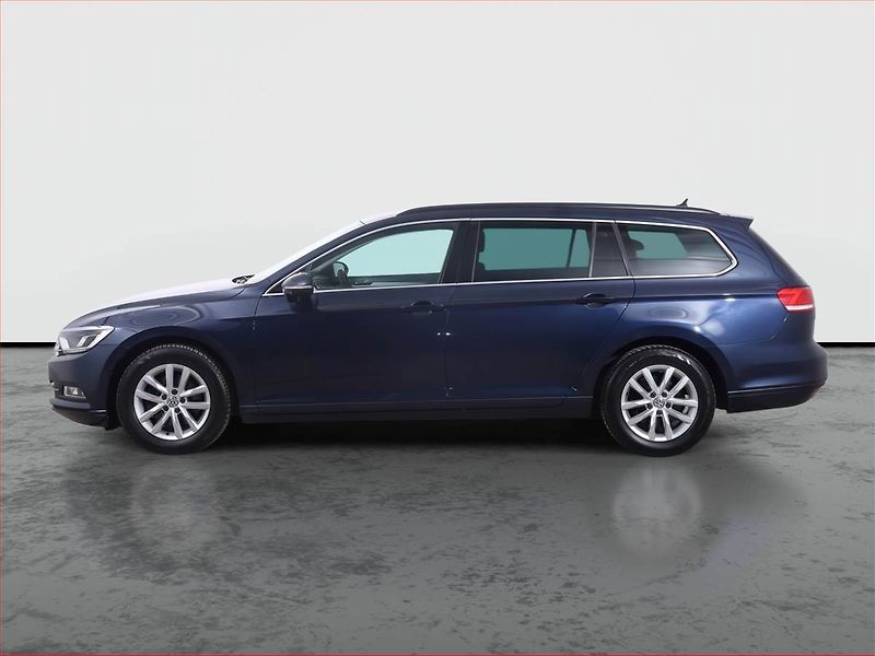 Volkswagen Passat (2017) 1.6 TDI, Automat, Serv.kniha - fotka 3 z 24