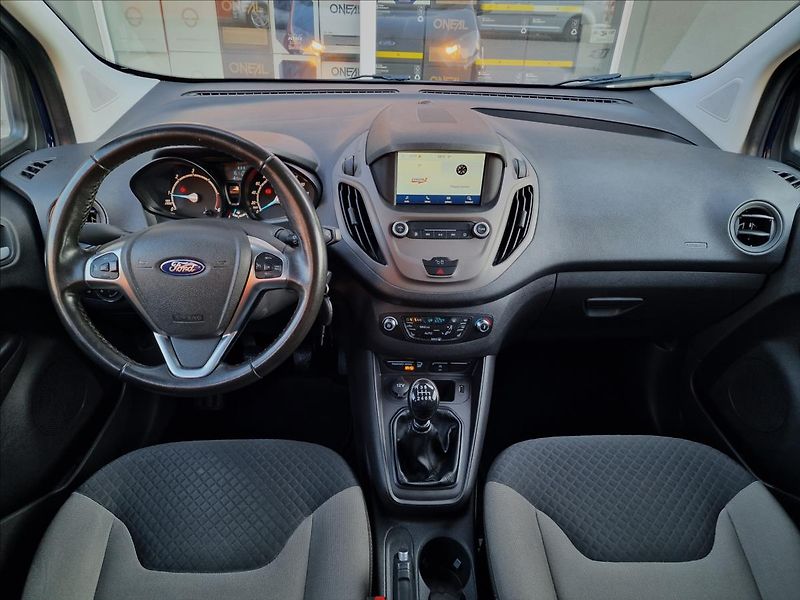 Ford Tourneo Courier 1.5TDCi 74kW Trend,ČR,1.Maj. - fotka 25 z 50