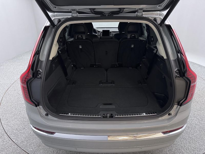Volvo XC90 (2026) T8 AWD RECHARGE BRIGHT PLUS 7m - fotka 5 z 25