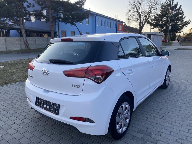 Hyundai i20 1.2i SELECT, NAJ.116TIS.KM!! - fotka 37 z 39