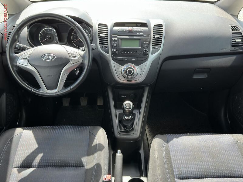 Hyundai ix20 (2014) 1.6i, ČR, AC, TZ - fotka 8 z 17