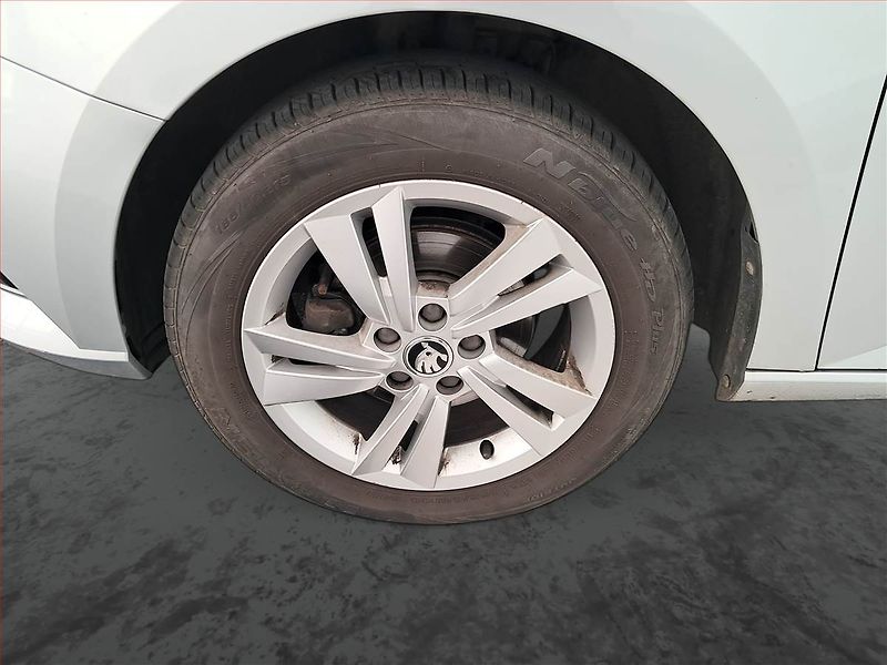 Škoda Fabia (2019) 1.0 TSI, Serv.kniha, Tempomat - fotka 14 z 16