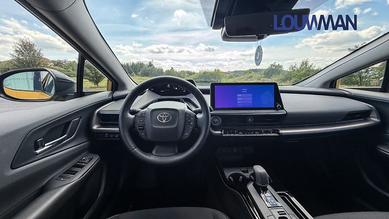 Toyota Prius 2.0 PHEV PRESTIGE - fotka 5 z 24