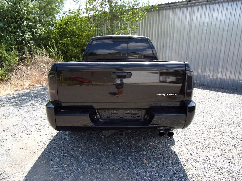 Dodge RAM (2005) SRT - 10 VIPER 8.3i V10 372kW  - fotka 8 z 19