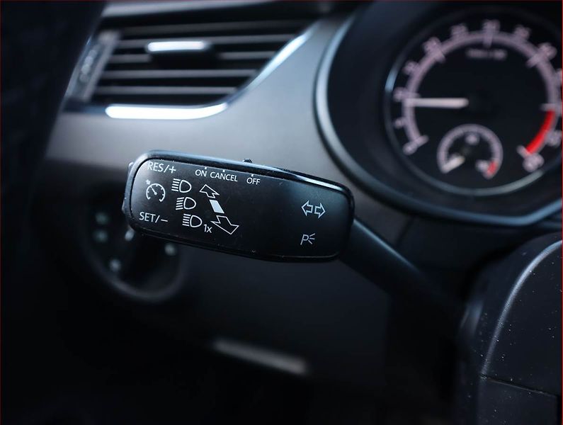 Škoda Octavia (2018) 2.0 TDI, Navi, Tempomat - fotka 16 z 18