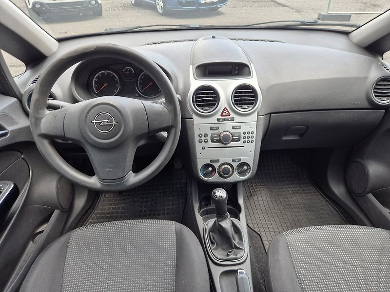 Opel Corsa 1.2 63kW 2.majitel ČR - fotka 11 z 21