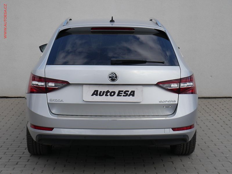 Škoda Superb (2018) 2.0 TDi 4x4, ČR, Style, DSG - fotka 5 z 21