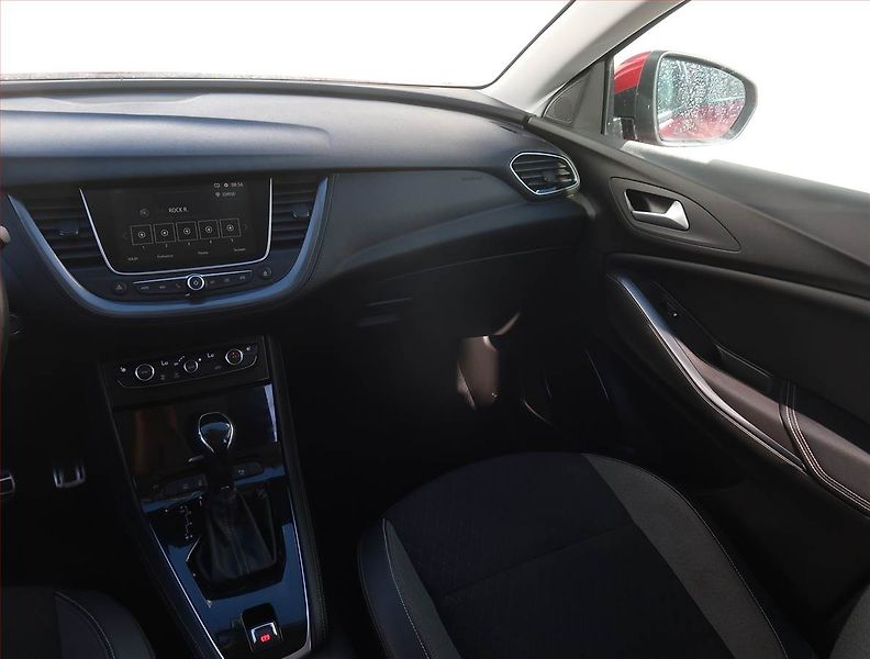 Opel Grandland X (2018) 1.2 Turbo, Automat, Serv.kniha - fotka 8 z 21