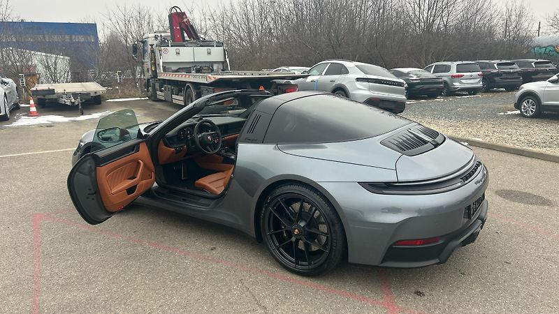 Porsche 911 Targa 4 GTS - fotka 30 z 30