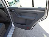 Volkswagen Touran 1,9   1,9,TDI-77KW-BEZ DPF - náhled 13
