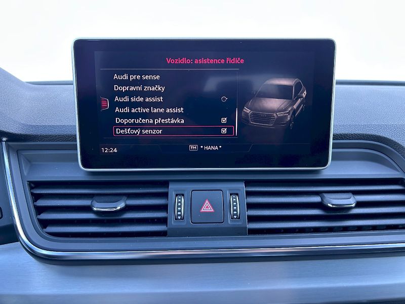 Audi Q5 (2019) 3.0 TDI 210kW Quattro S-LINE - fotka 15 z 35