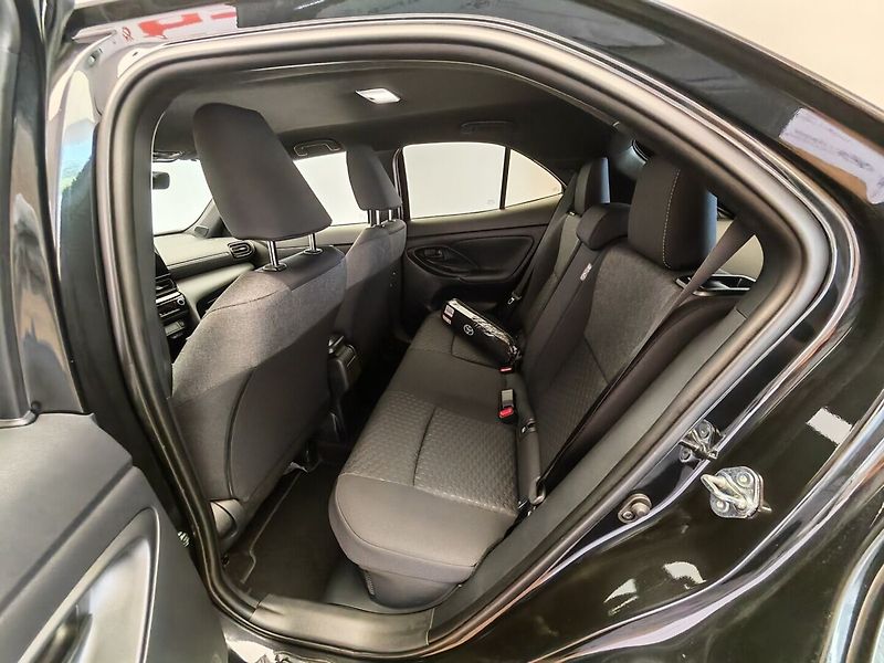 Toyota Yaris Cross 1.5 Hybrid CVT Style 4x2 - fotka 21 z 37