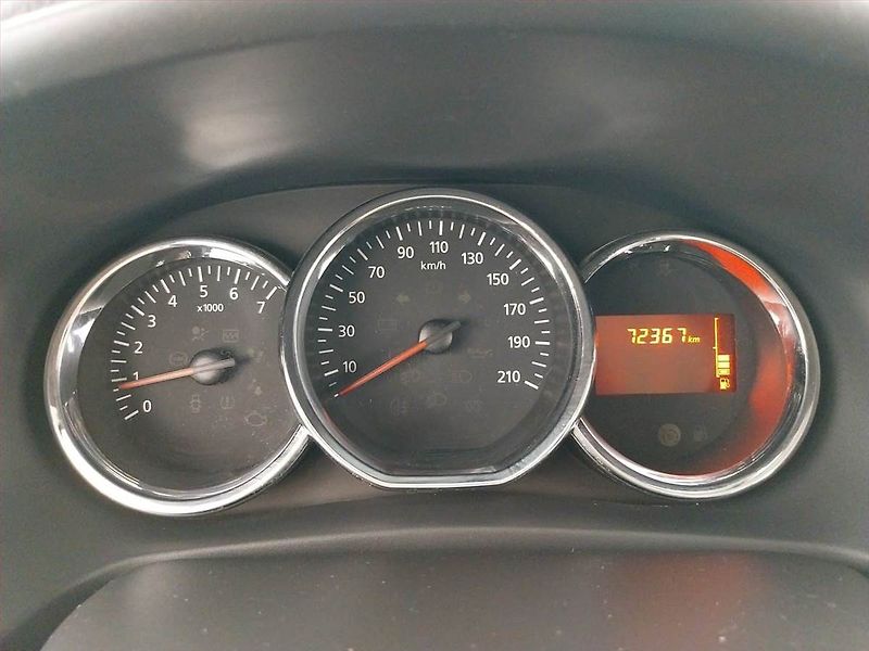 Dacia Sandero (2013) 1.2 16V, Serv.kniha - fotka 11 z 16