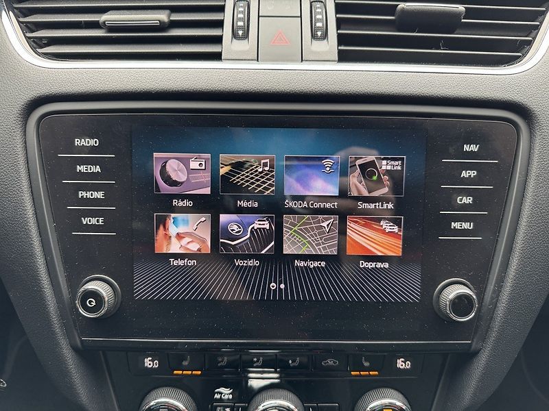 Škoda Octavia (2018) RS 2.0 TDi DSG ACC LED 135kW - fotka 13 z 50