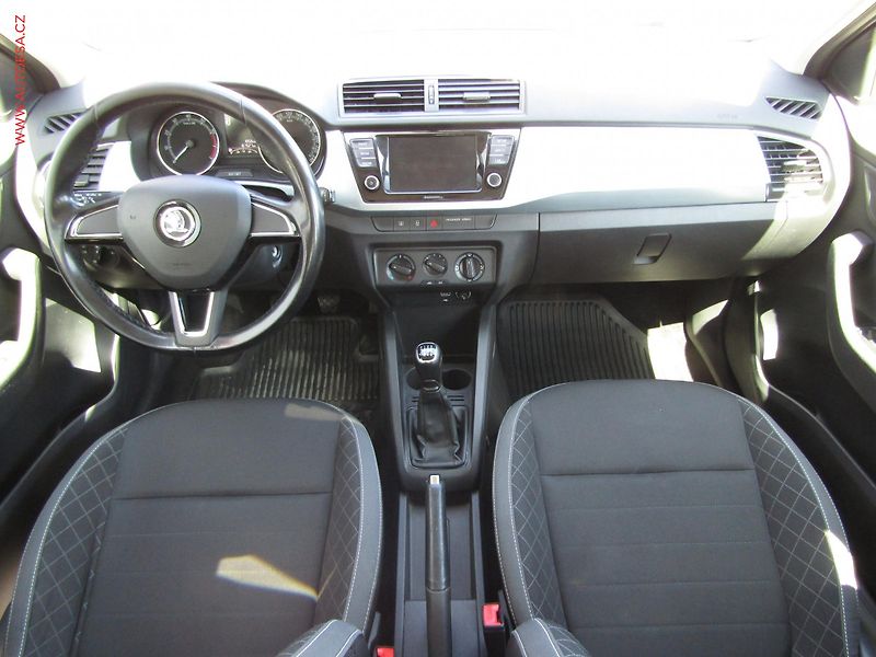 Škoda Fabia (2018) 1.0TSi, ČR, Ambition - fotka 8 z 17