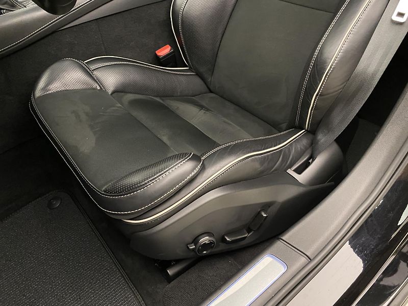Volvo V90 D4 R-DESIGN AUT  - fotka 25 z 48