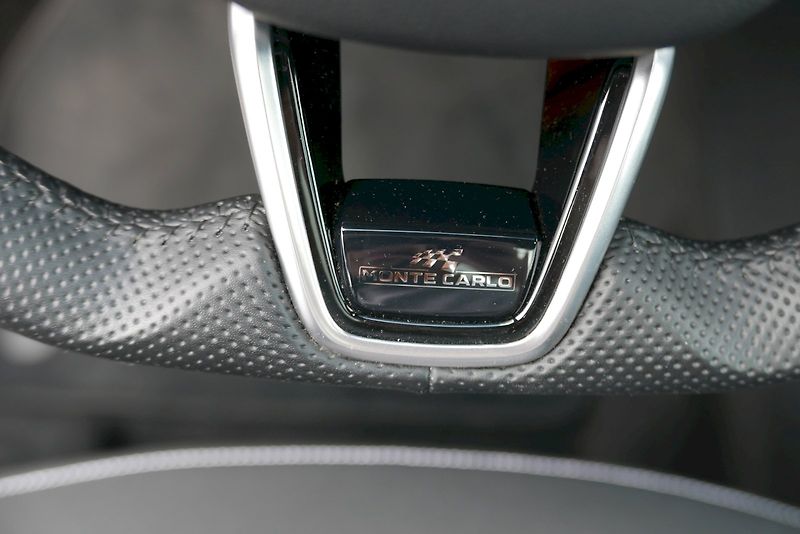Škoda Kamiq (2025) 1.0 TSI 85 kW 7° DSG Monte Car - fotka 8 z 26