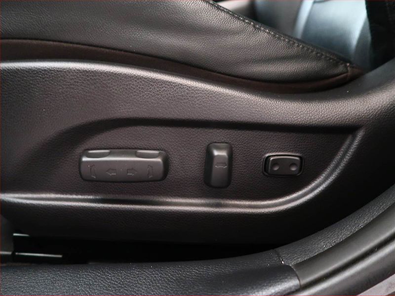 Hyundai i40 (2018) 1.7 CRDi, Automat, Kůže, Navi - fotka 19 z 20