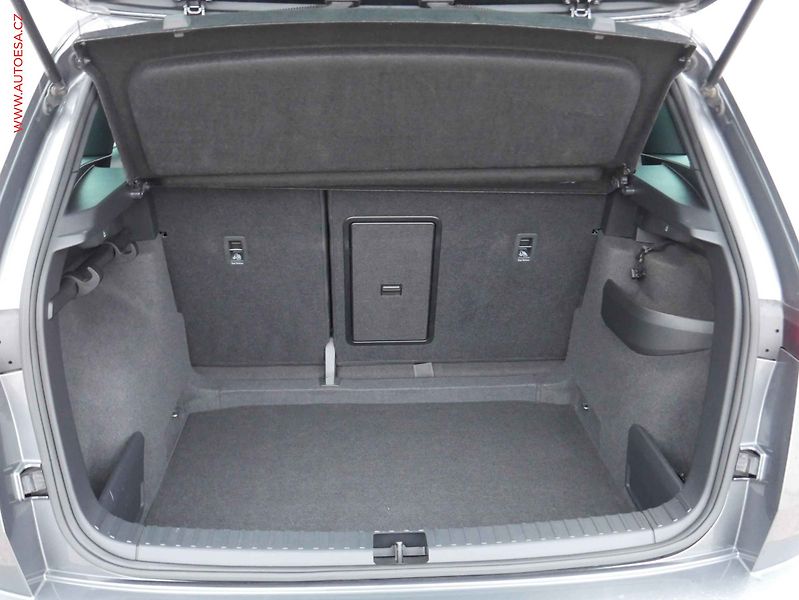 Škoda Karoq (2022) 1.5 TSi, ČR, AC, TZ, navi - fotka 7 z 20